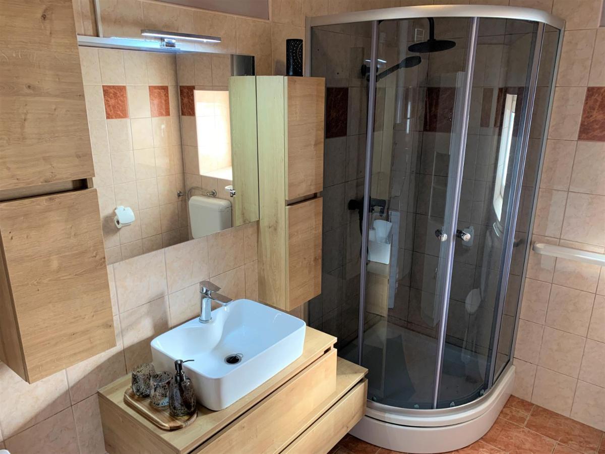 Apartment Lupo 보드냔 외부 사진